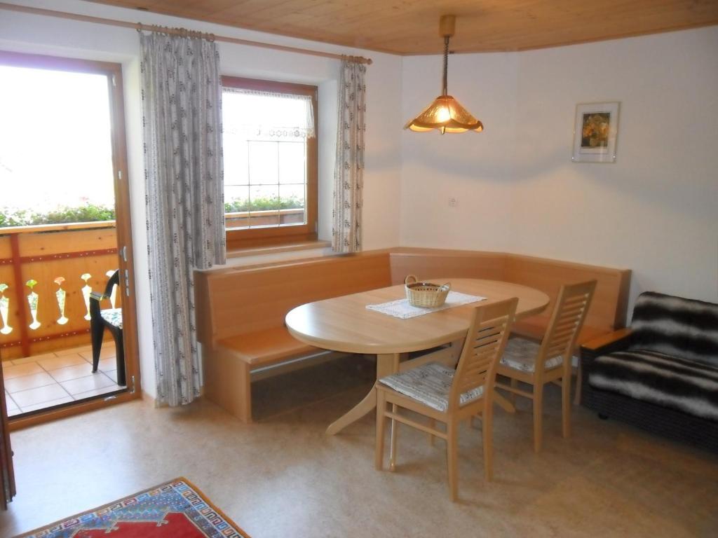 Maurerhof Telves Aparthotel Racines Room photo